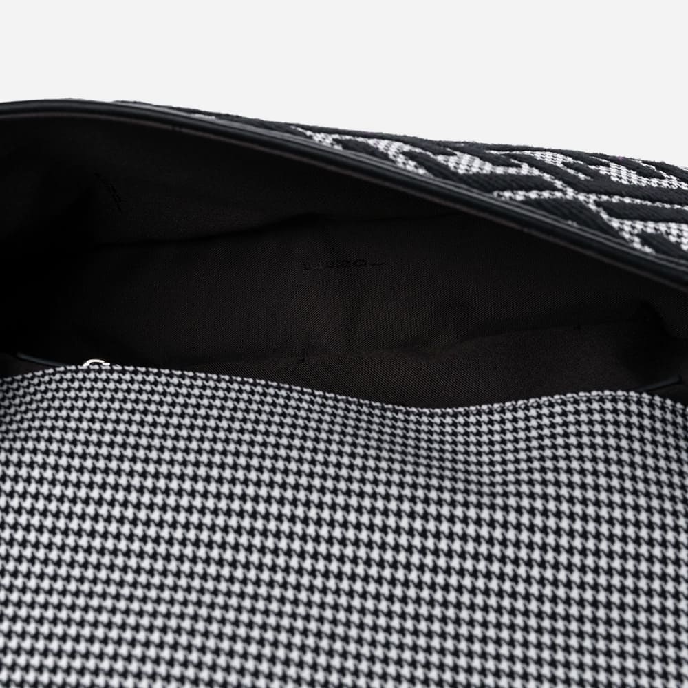 close up of fake fendi baguette interior lining by FASHIONPHILE