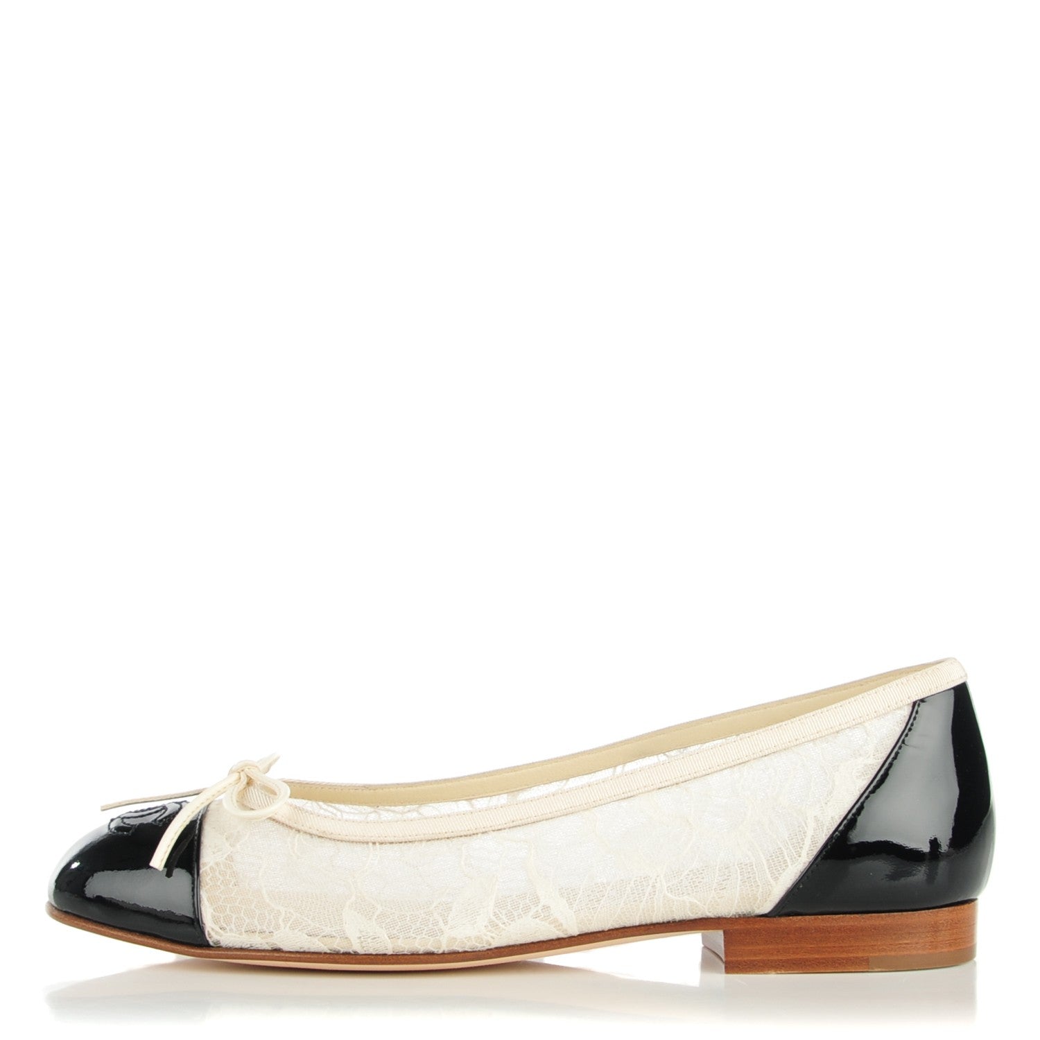 Chanel Lace Patent Calfskin Cap Toe CC Ballerina Flats 37 Off White Black