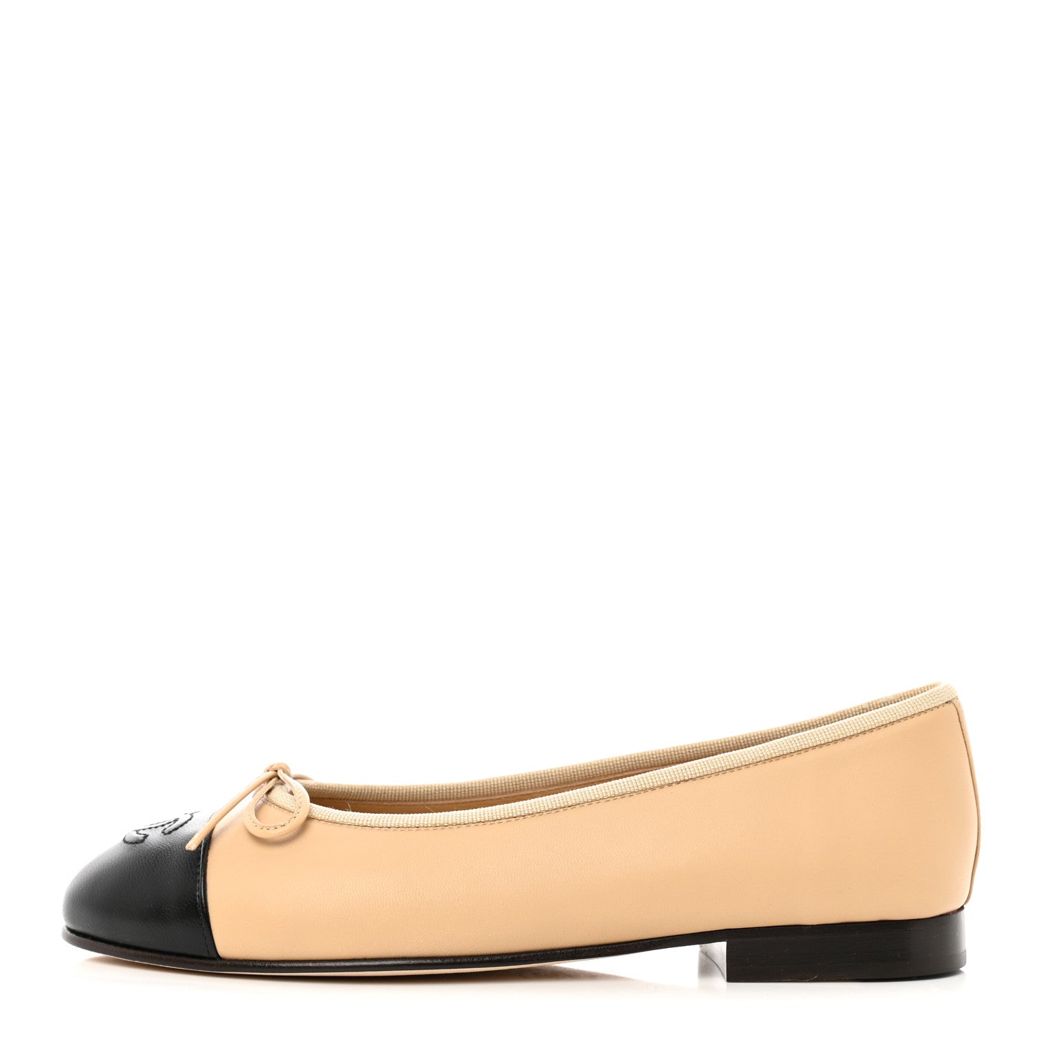 Chanel Lambskin Cap Toe CC Ballerina Flats 36 in Beige Black