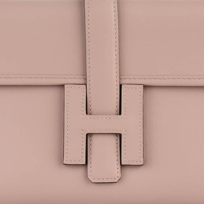 FASHIONPHILE color swatch of Hermes Glycine in Swift