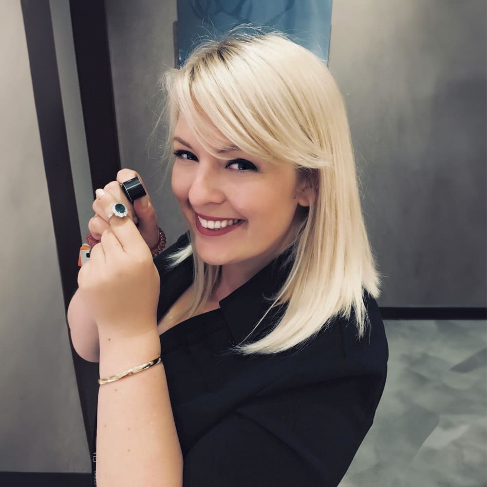 image of Maureen Moses a certified gemologist and fine jewelry authenticator at FASHIONPHILE