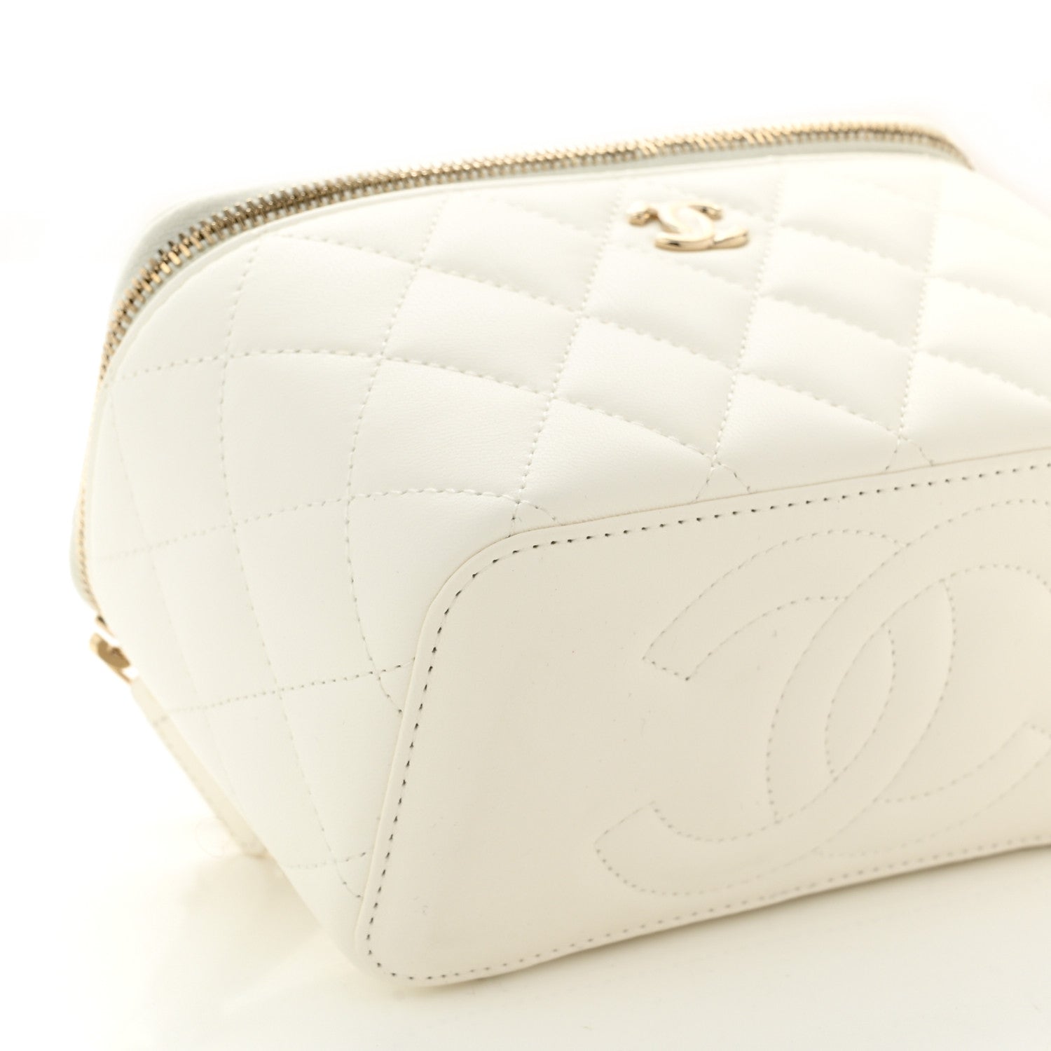 Chanel Lambskin Quilted Pearl Crush Small Vanity Case With Chain White 10 of 11