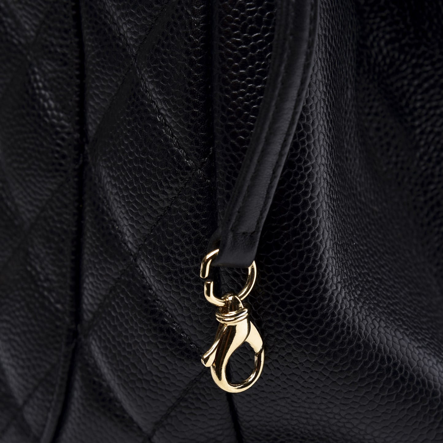 Caviar Quilted XL Grand Shopping Tote GST Black