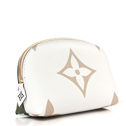 Louis Vuitton Monogram Giant Cosmetic Pouch Kaki 3 of 7