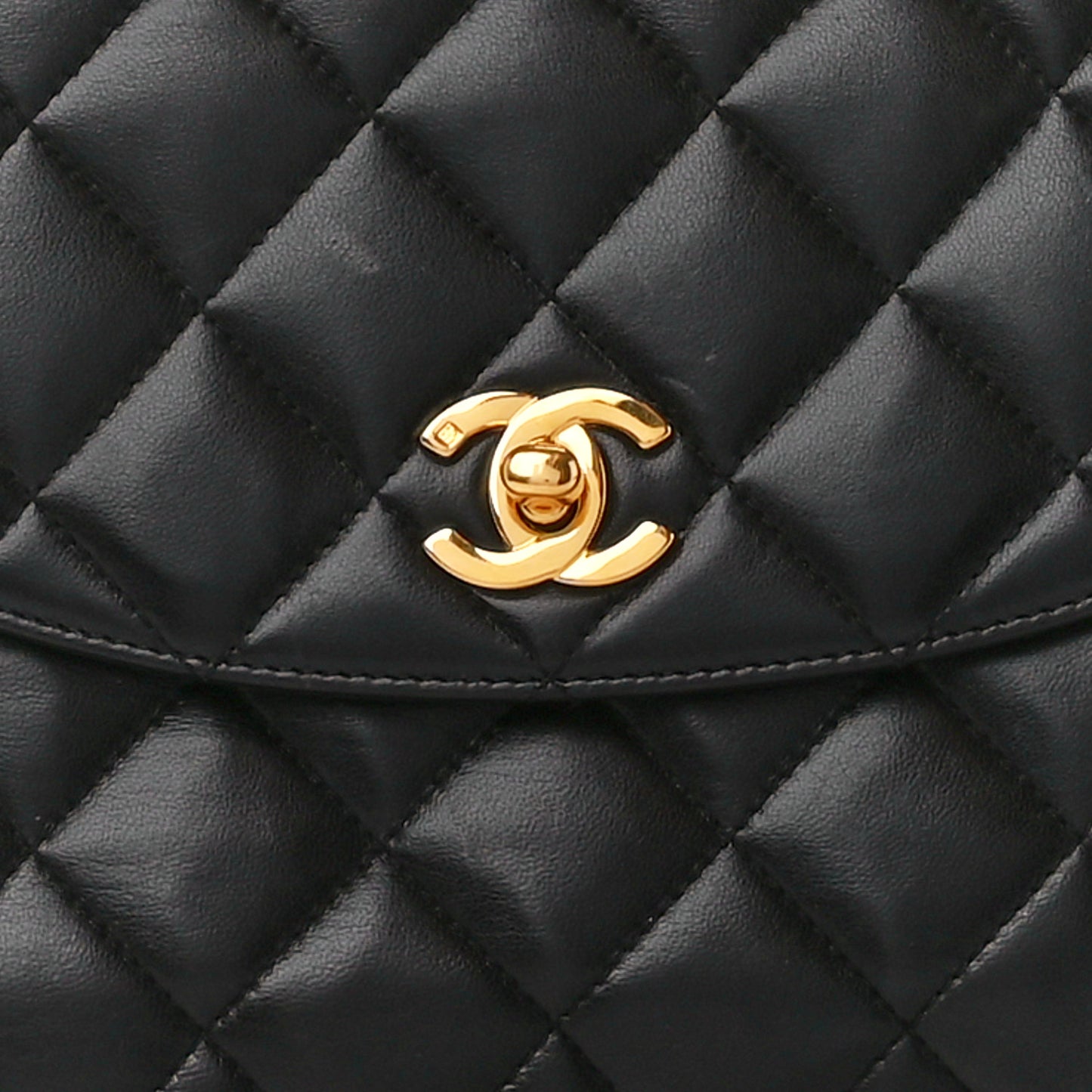 Lambskin Quilted CC Flap Shoulder Bag Black