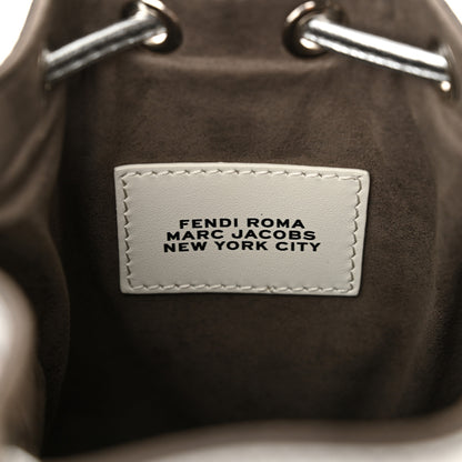 Fendi X MARC JACOBS Agnello Laminato Trapunta FF Mini Mon Tresor Bucket Bag Argento 6 of 10
