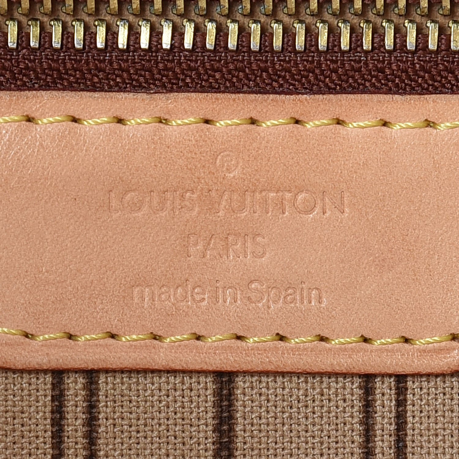 Louis Vuitton Monogram Neverfull MM 8 of 15