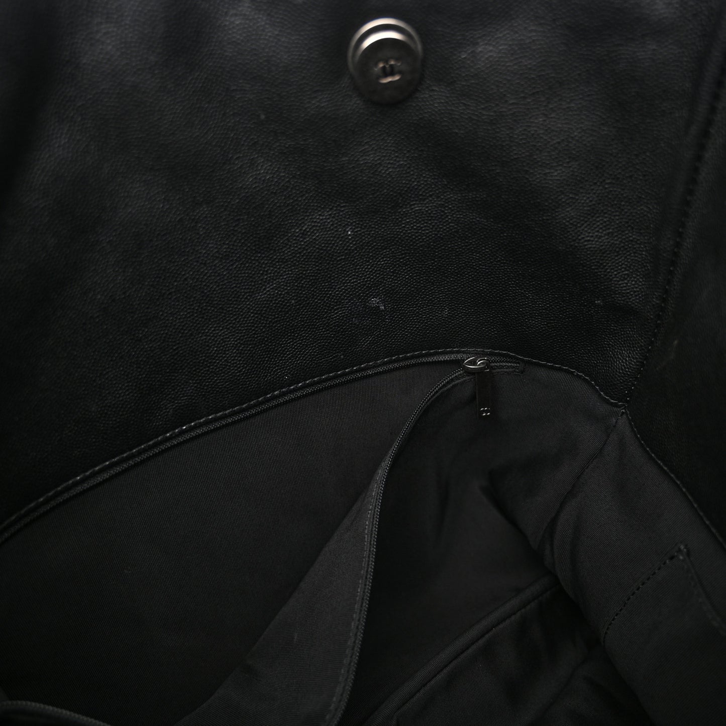 Caviar Quilted Urban Delight Tote Black