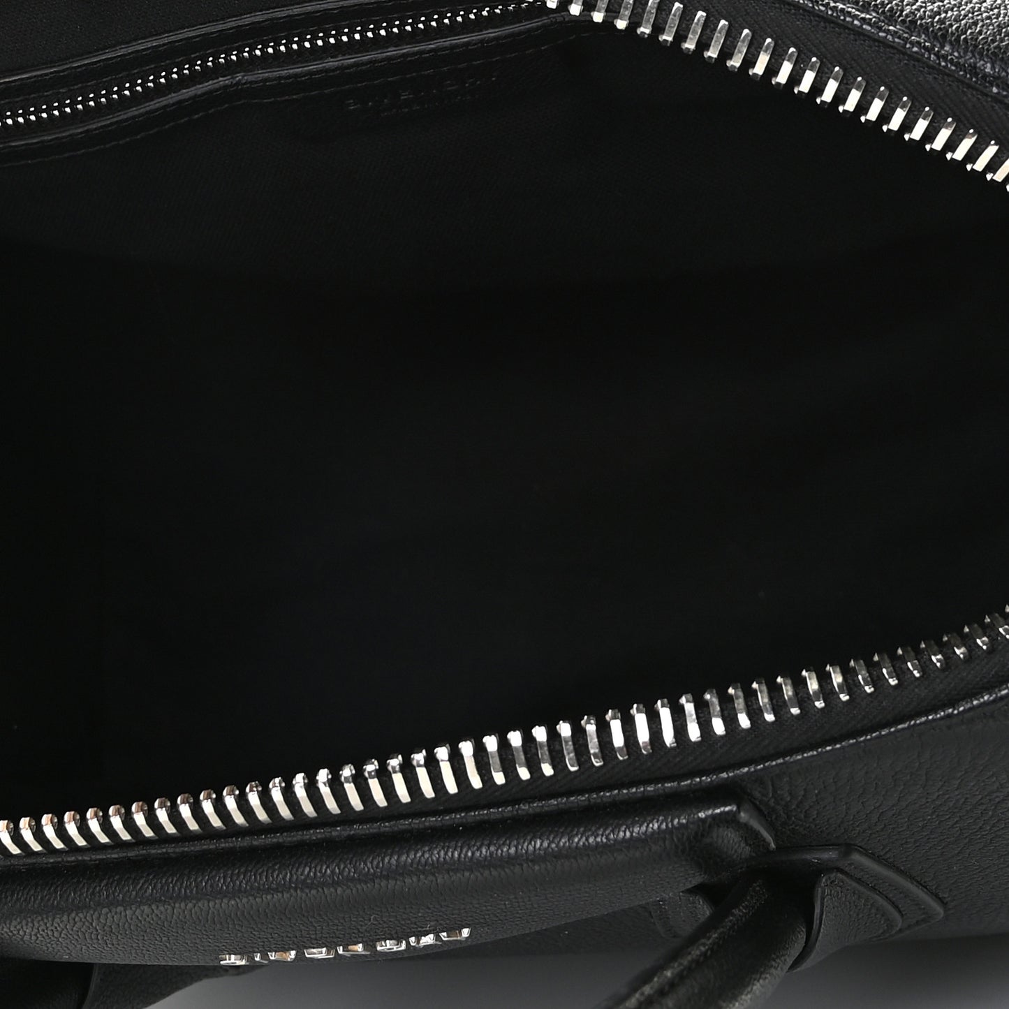 Sugar Goatskin Medium Antigona Black