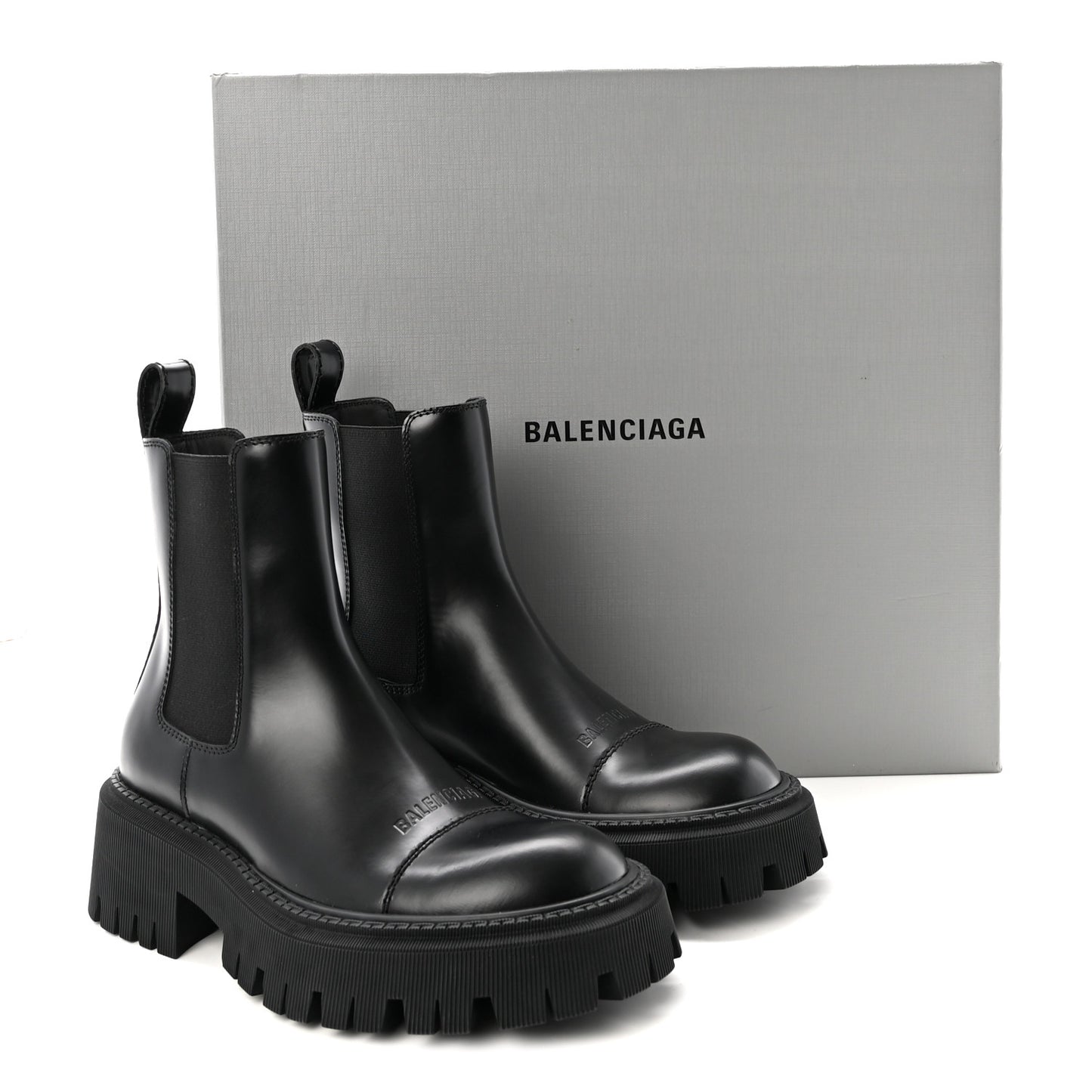 Jive Smooth Calfskin Logo Embossed Womens Tractor 20mm Chelsea Boots 35 Black