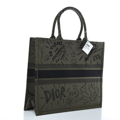 Christian Dior Canvas Embroidered Graffiti Book Tote Vert 3 of 8
