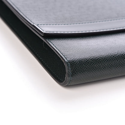 Louis Vuitton Taiga Pochette Volga Portfolio Epicea 11 of 12