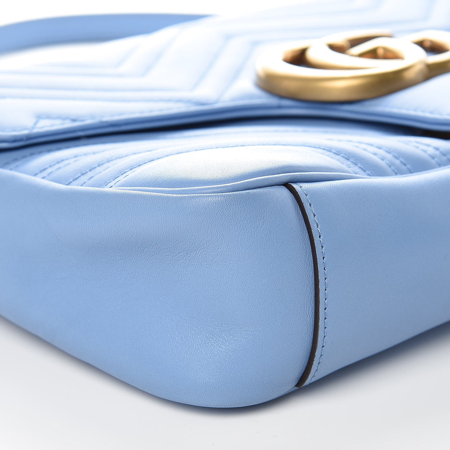 Calfskin Matelasse Medium GG Marmont Shoulder Bag Clear Sky Blue