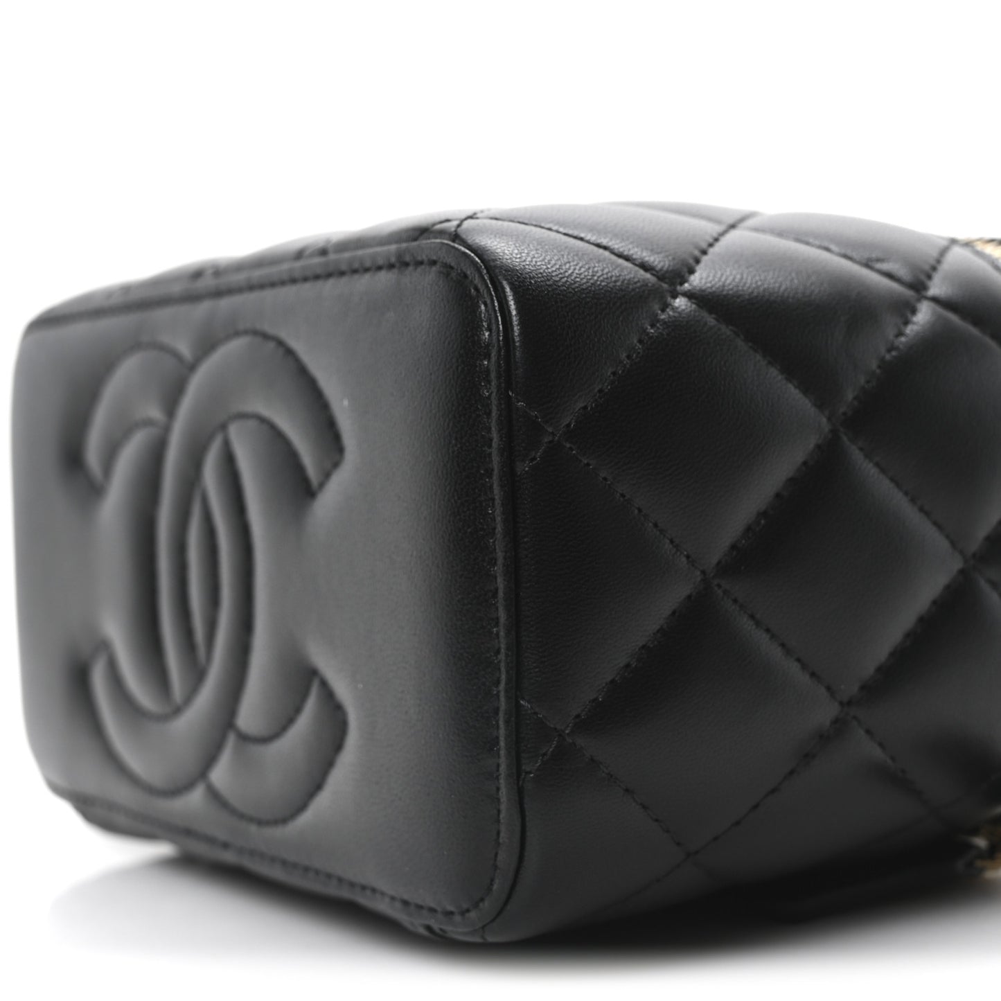 Lambskin Quilted Trendy Small Top Handle Vanity Case With Chain Black