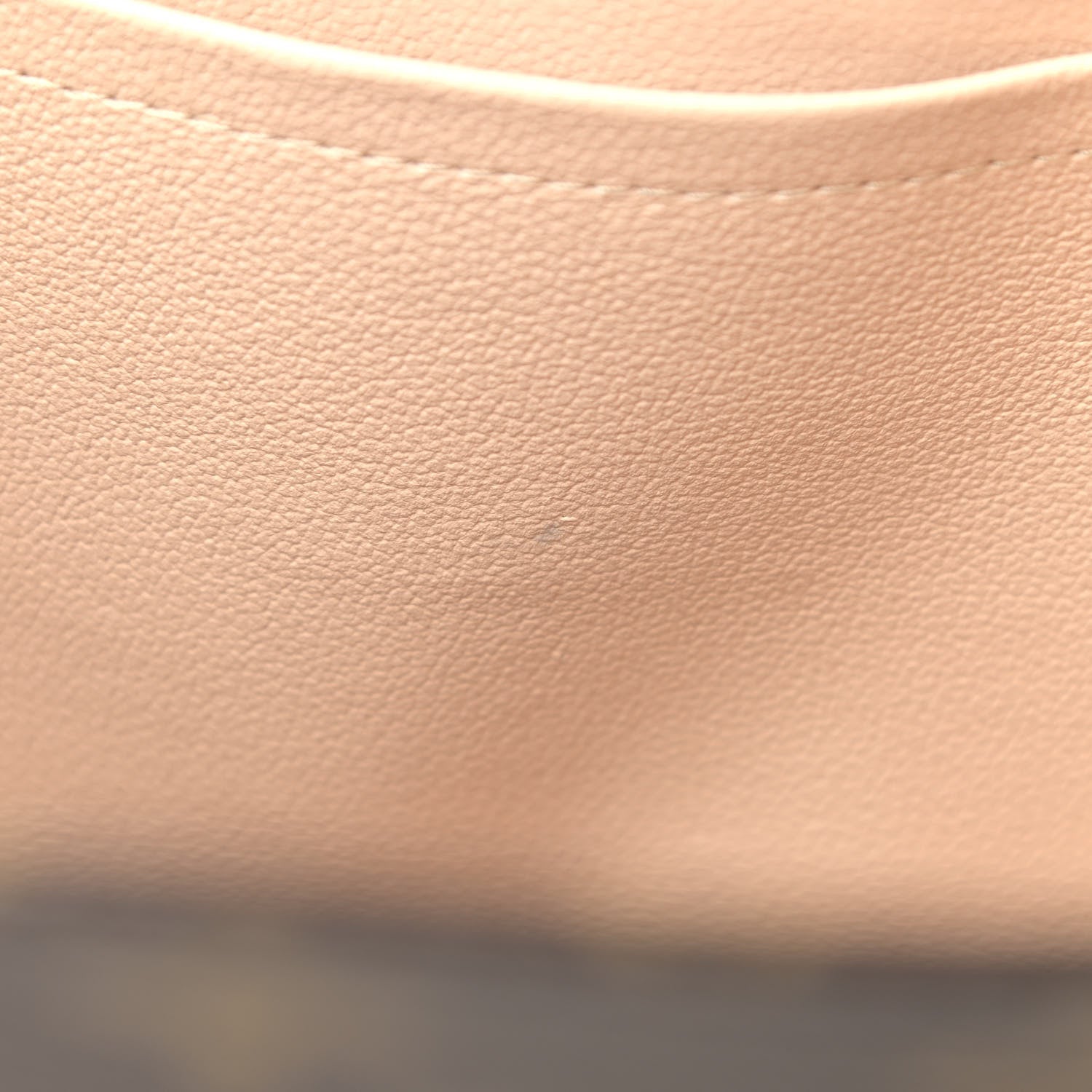 Louis Vuitton Monogram Sac Plat 7 of 17
