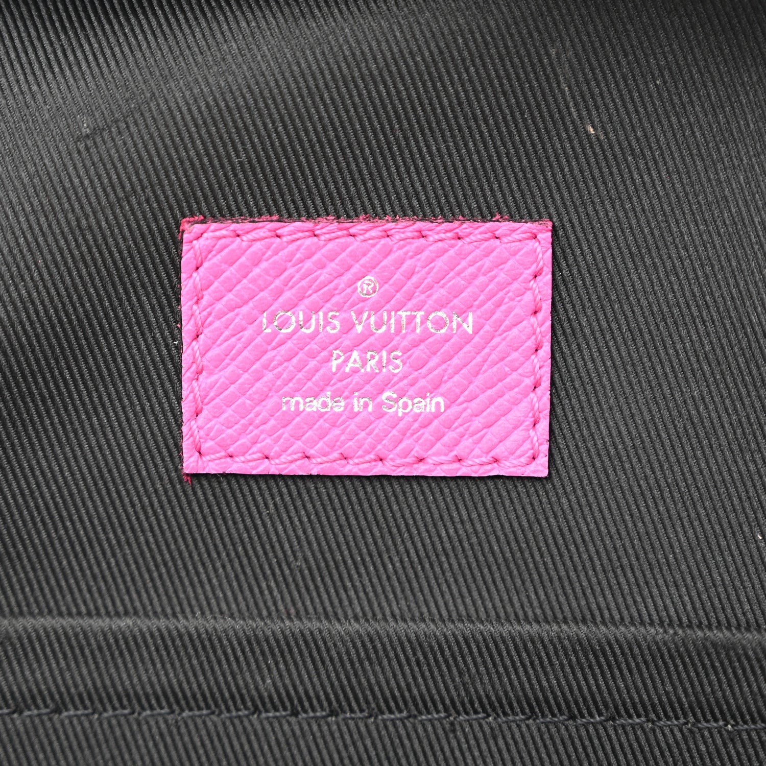 Louis Vuitton Taigarama Outdoor Slingbag Fuchsia 6 of 13