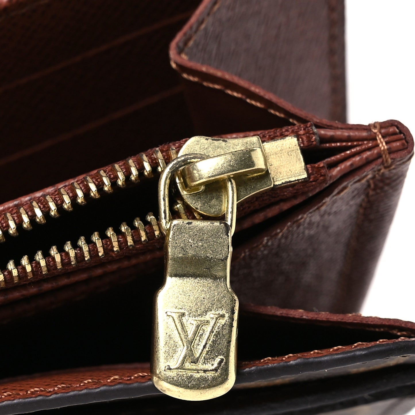 Monogram Sarah Wallet NM