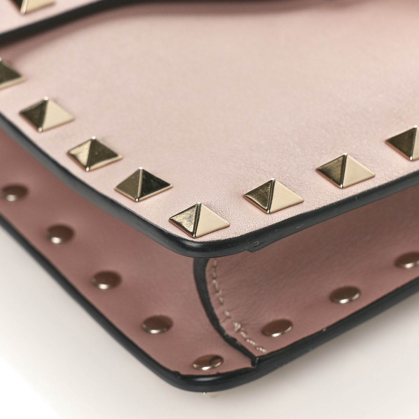 Vitello Rockstud Shoulder Flap Bag Poudre