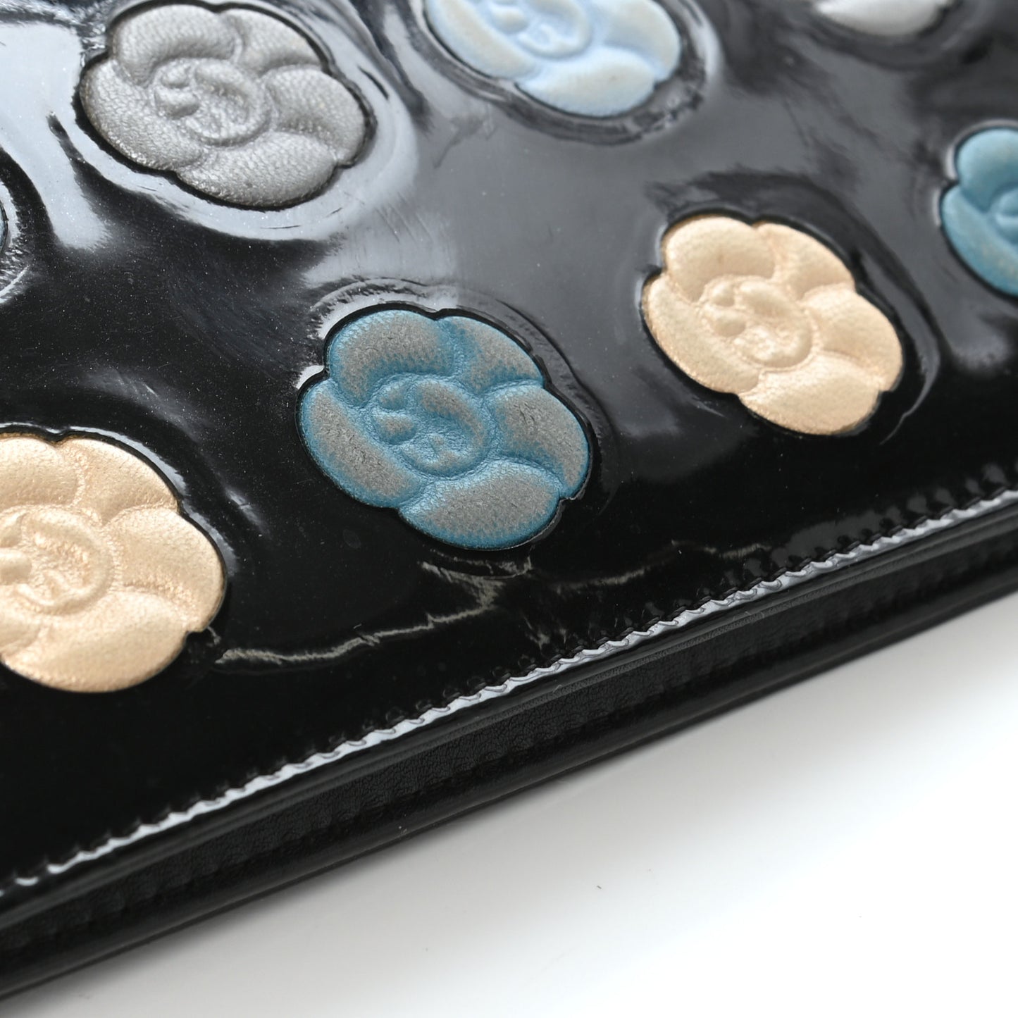 Patent Camellia Yen Wallet Black