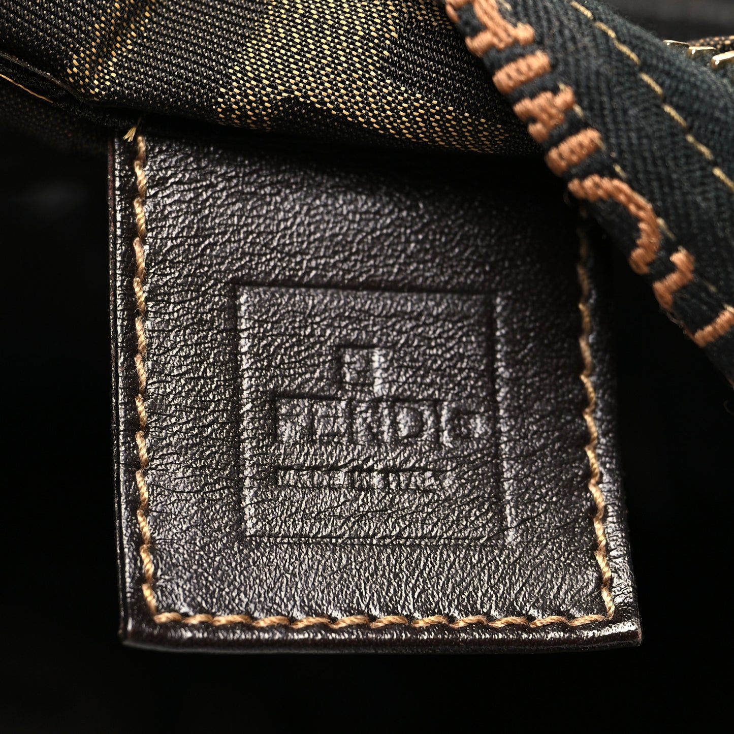 Zucca 1925 Tote Tobacco