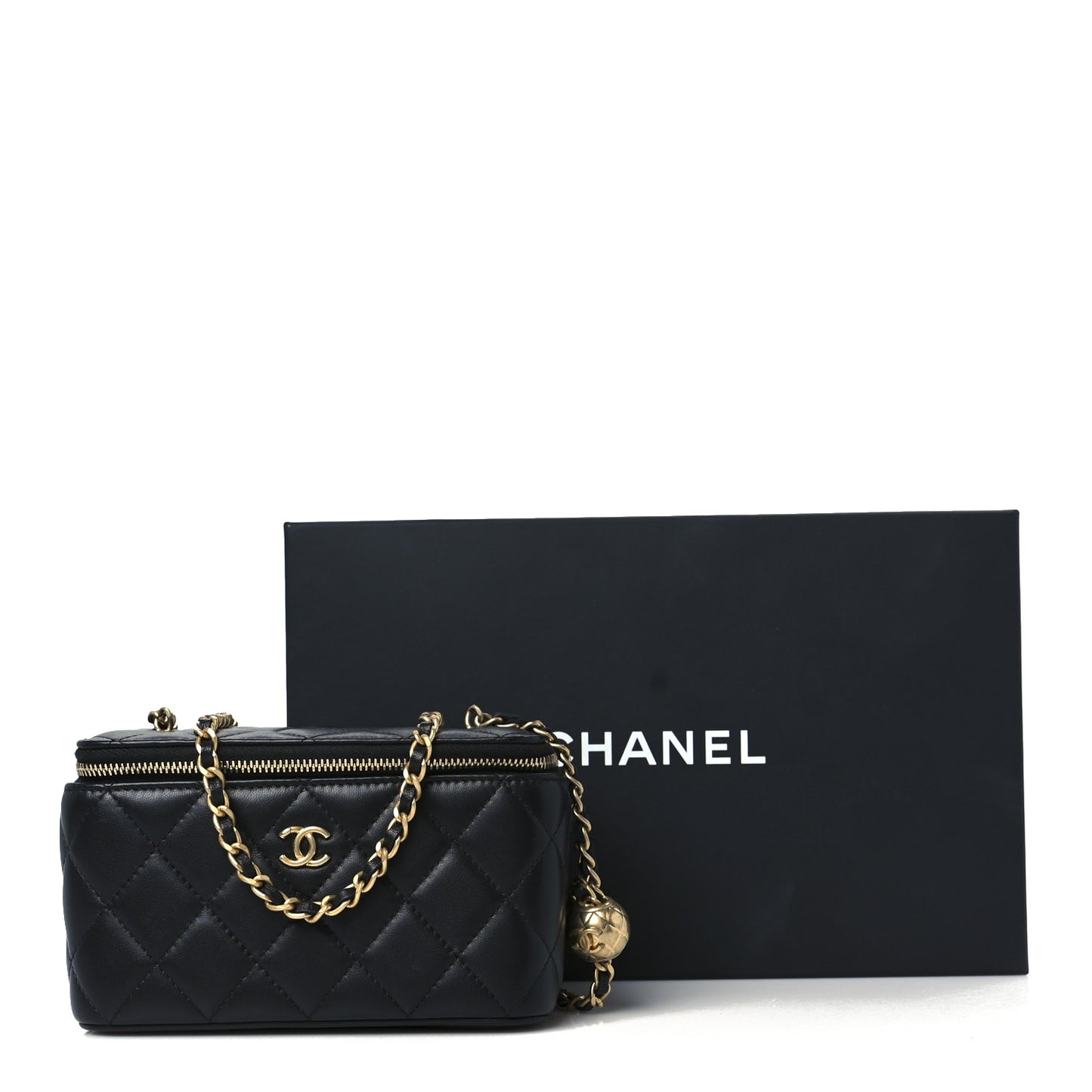 Lambskin Quilted Pearl Crush Small Vanity Case With Chain Black