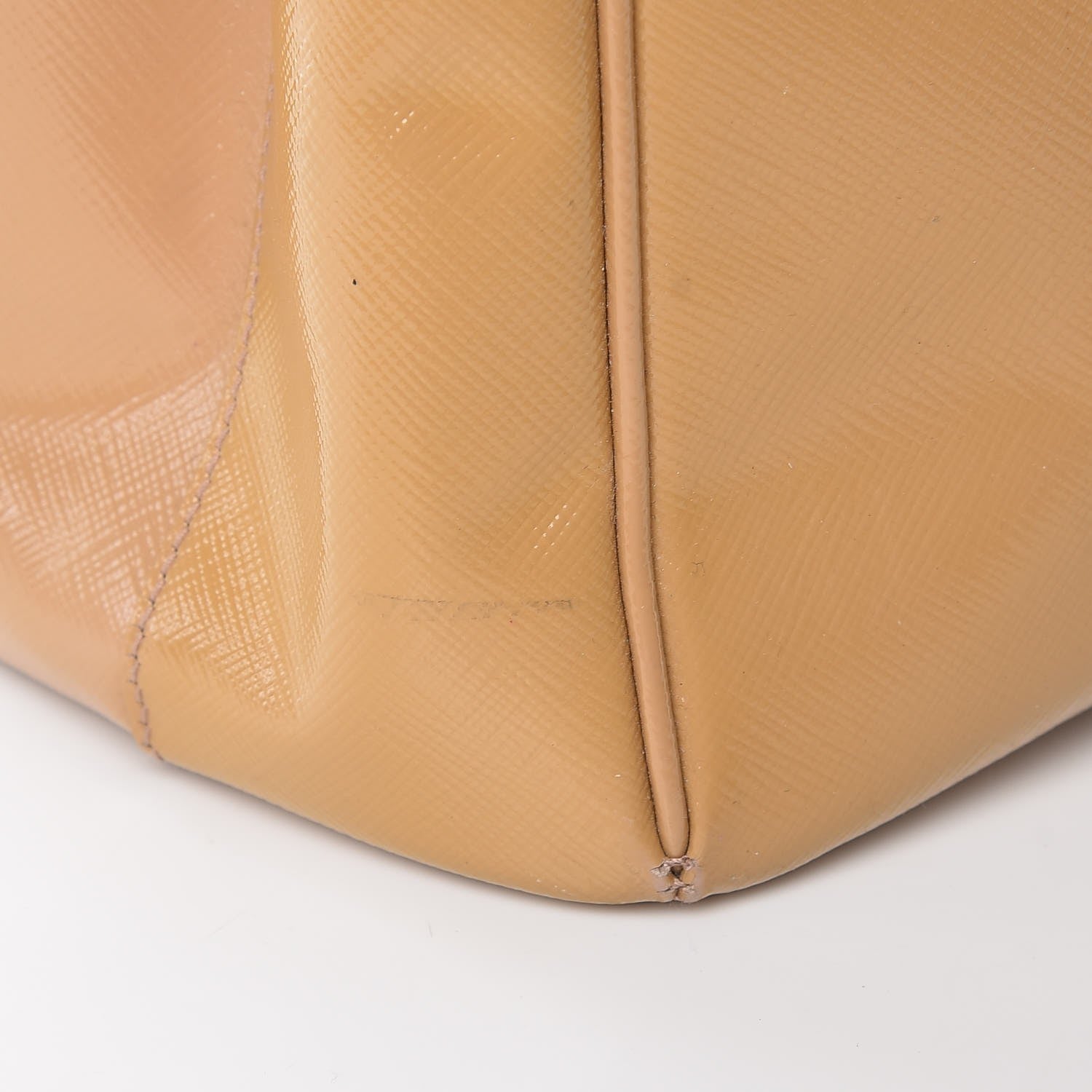Prada Saffiano Vernice Tote 16 of 17