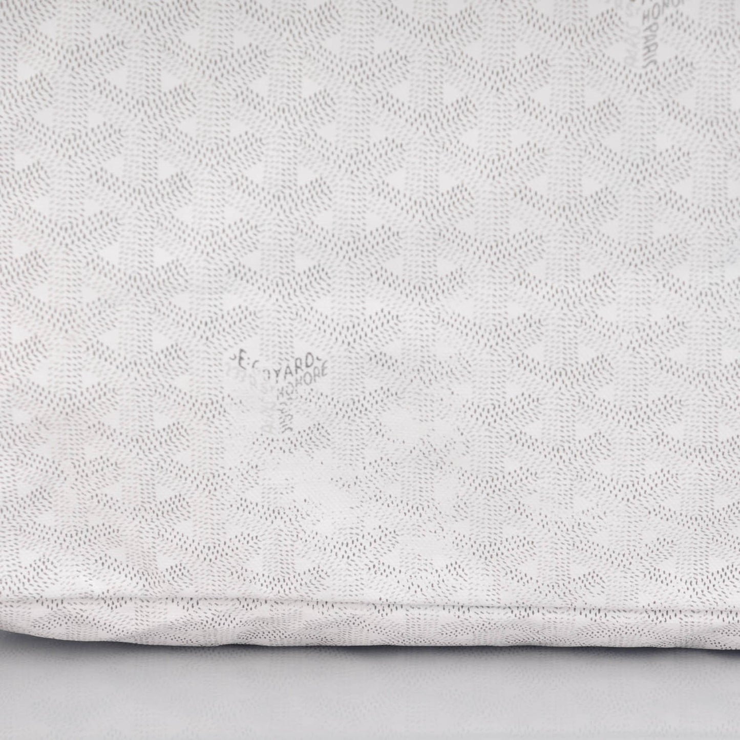 Goyardine Saint Louis GM White