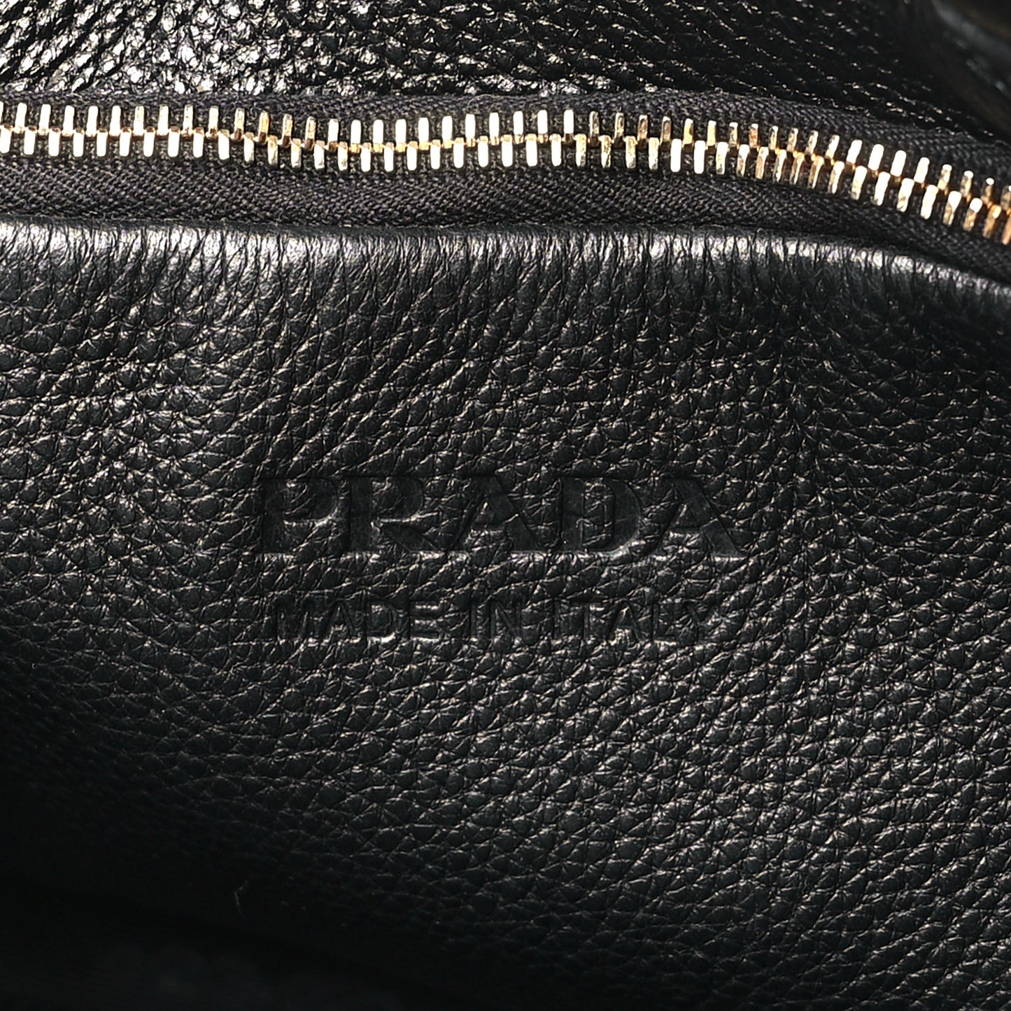 Vitello Daino Soft Perforated Logo Tote Black