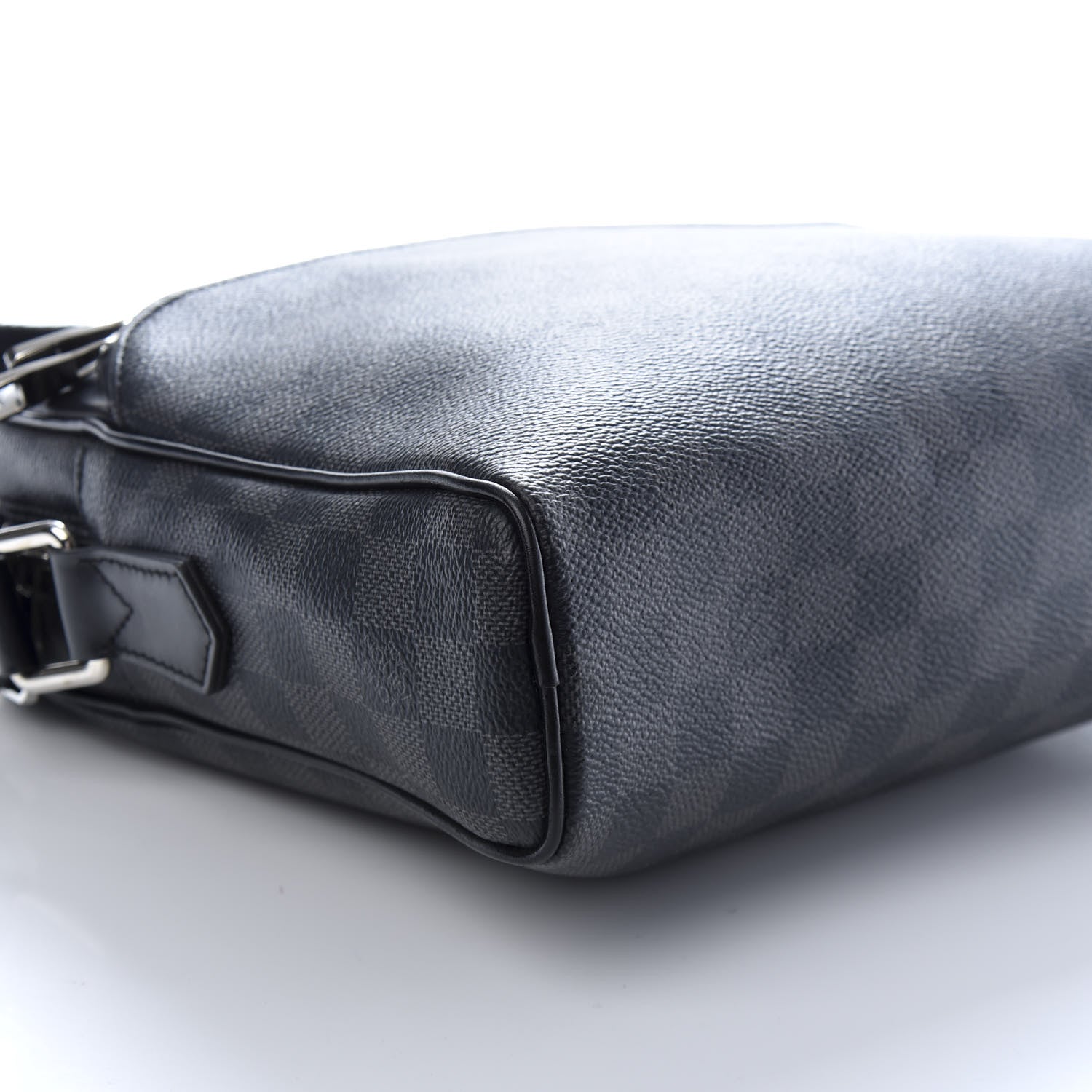 Louis Vuitton Damier Graphite Dayton Reporter PM 8 of 9