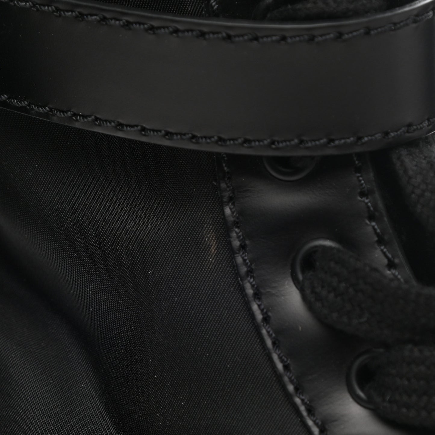 Spazzolato Rois Re-Nylon Metal Triangle Logo Mens Monolith Pouch Pocket 60mm Combat Boots 7 Black