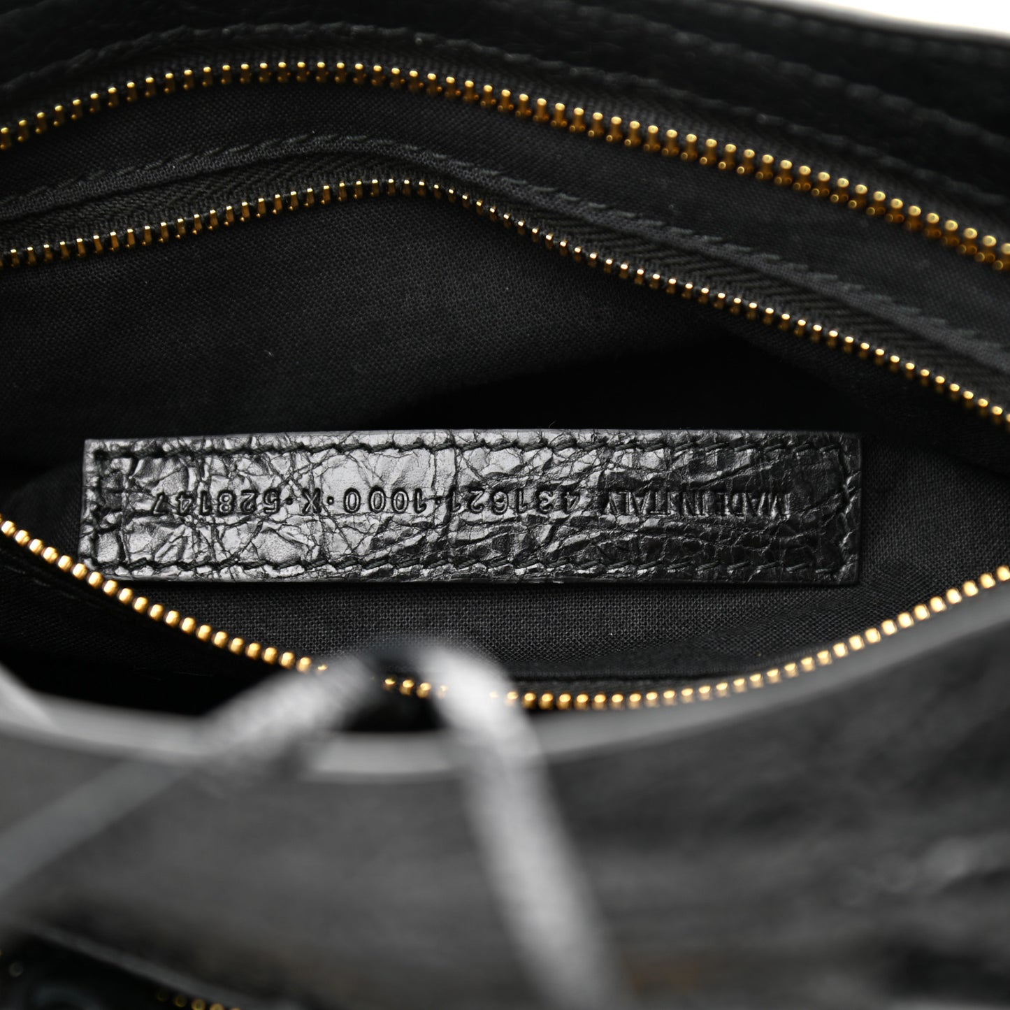 Agneau Classic Gold Hardware S City Black