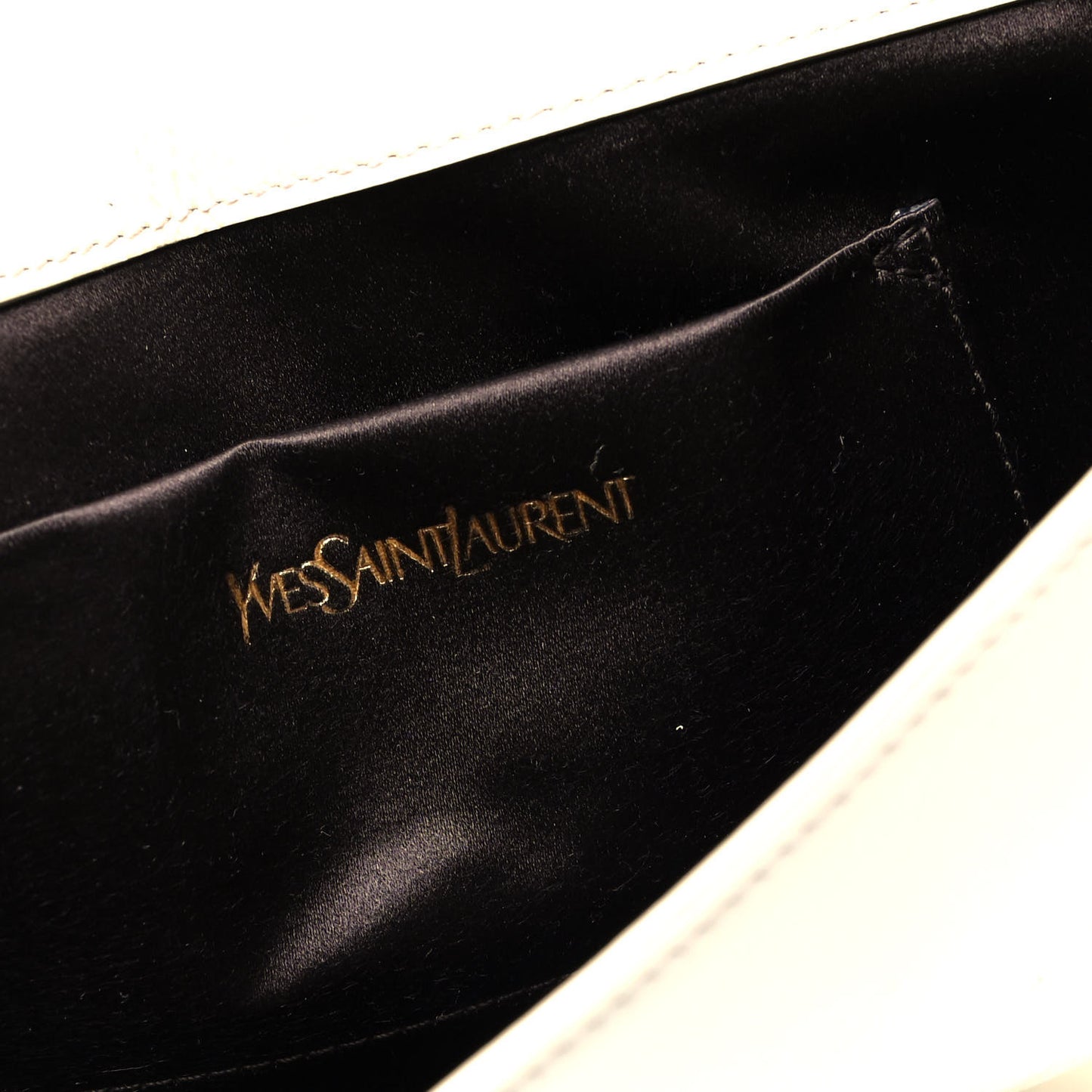 Patent Calfskin Large Belle De Jour Clutch Off White