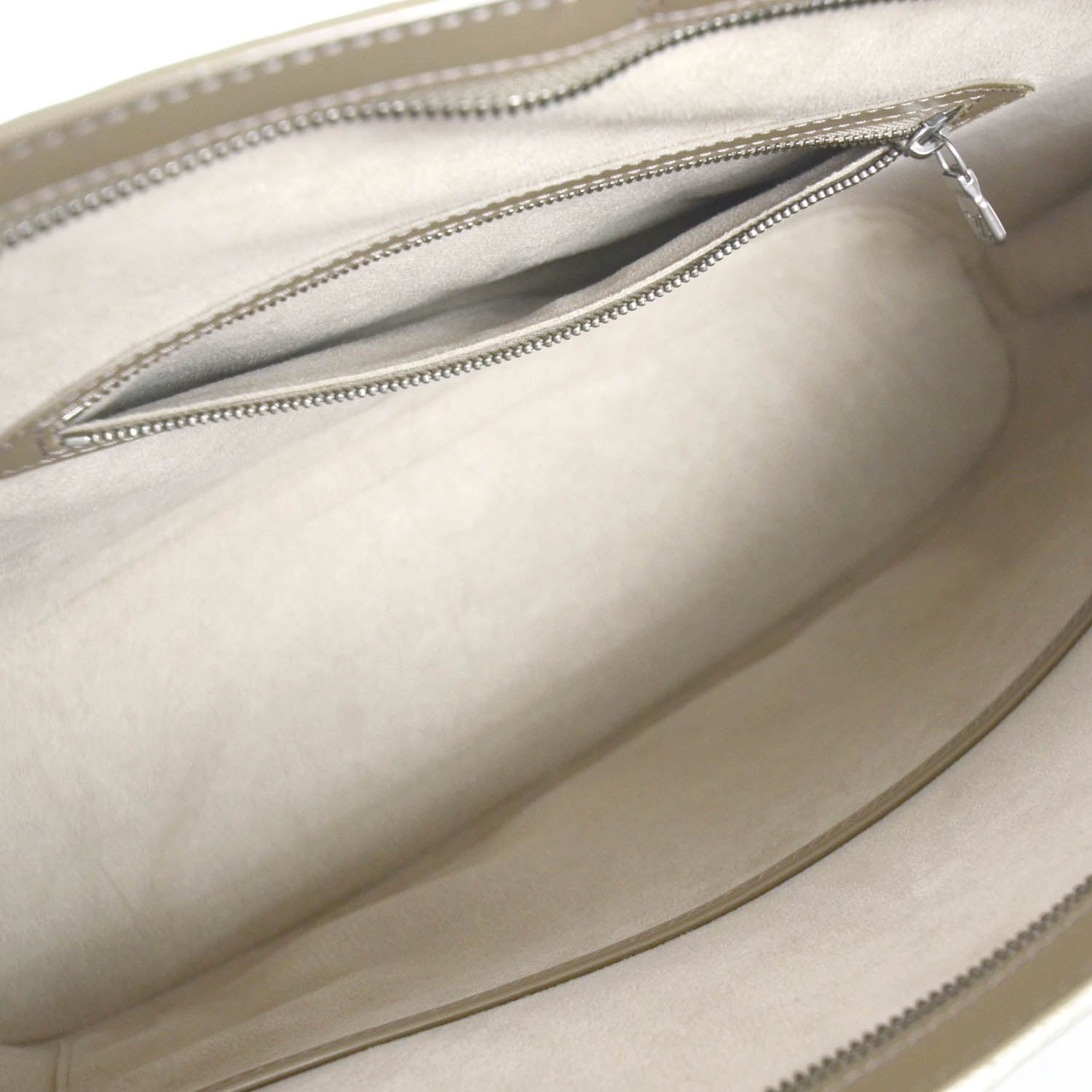 Louis Vuitton Epi Lussac Pepper 7 of 9