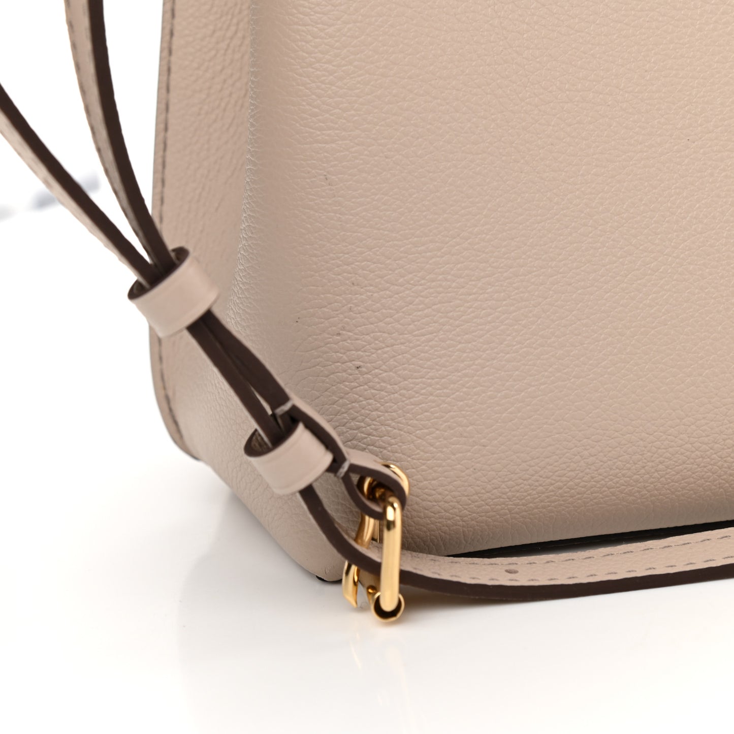 Soft Calfskin Lockme Ever MM Greige