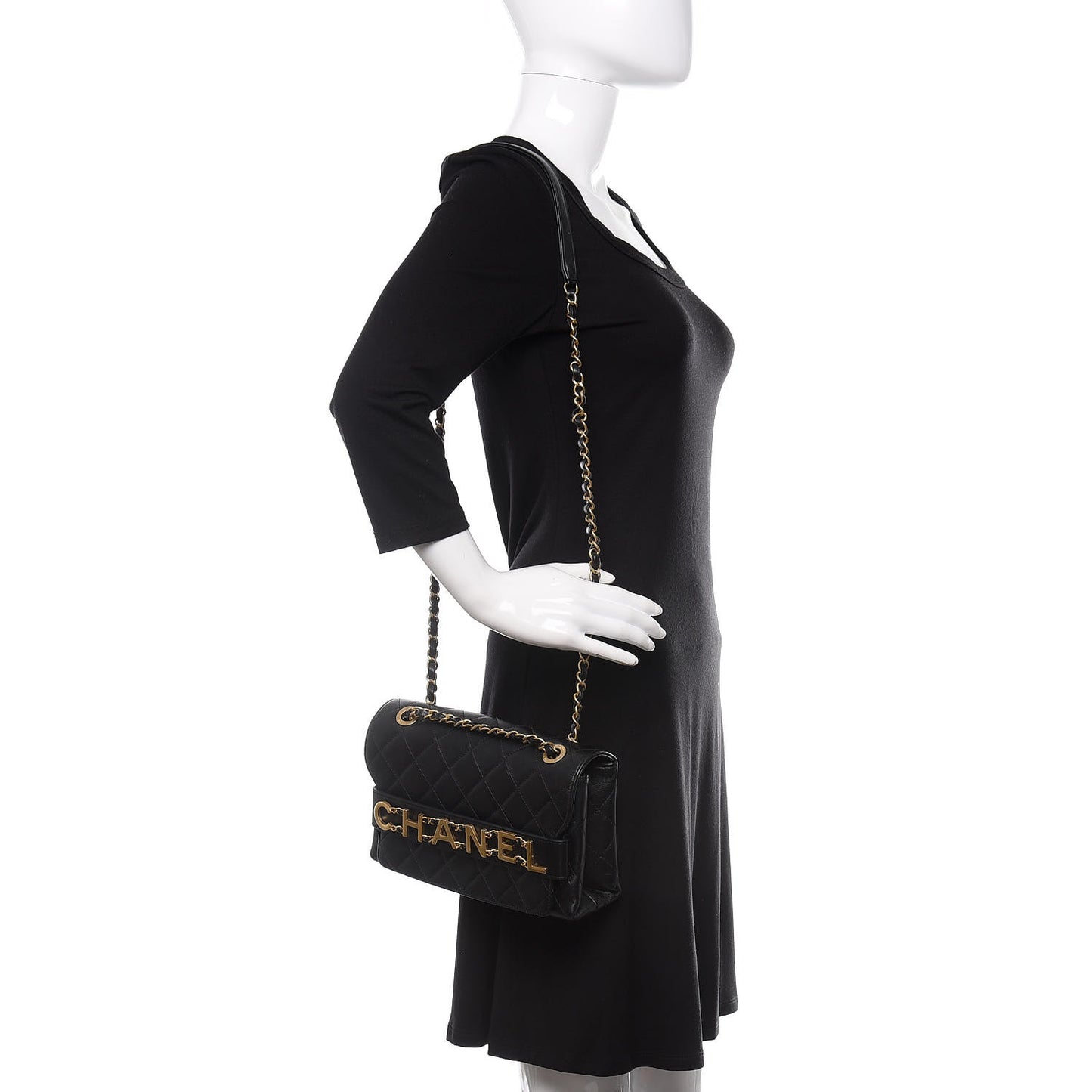 Calfskin Quilted Enchained Flap Black