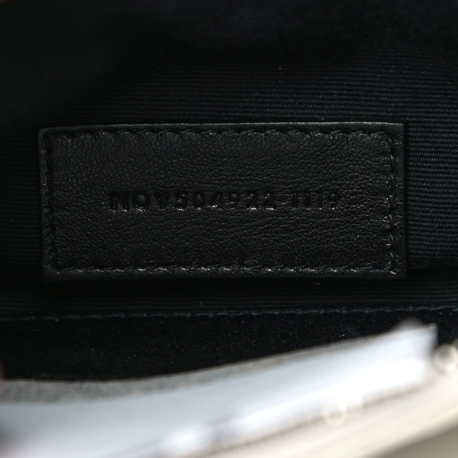 Saint Laurent Grain De Poudre Chevron Monogram Bill Pouch Crema Soft 7 of 11