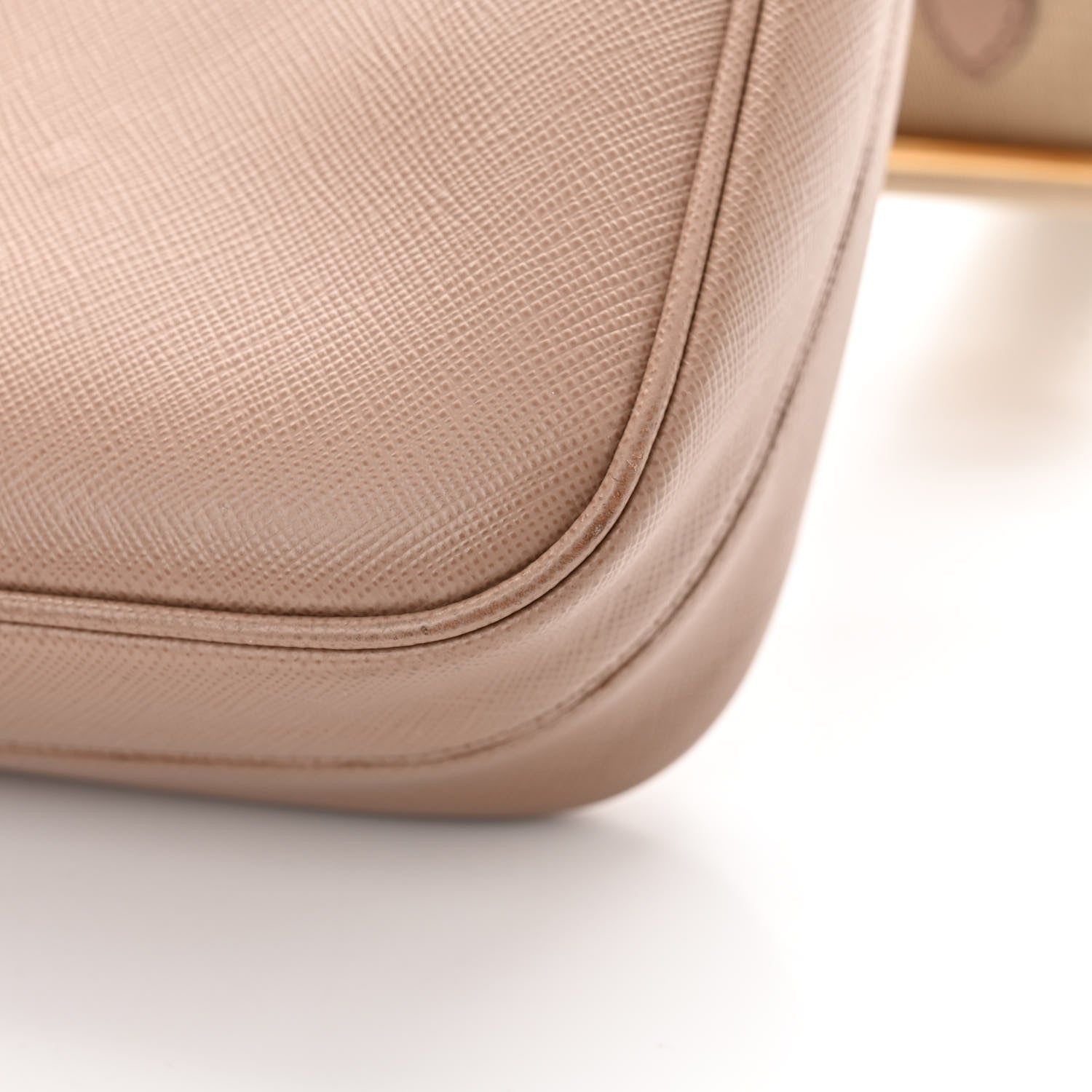 Prada Saffiano Lux Re-Edition 2005 Shoulder Bag Cammeo 15 of 15
