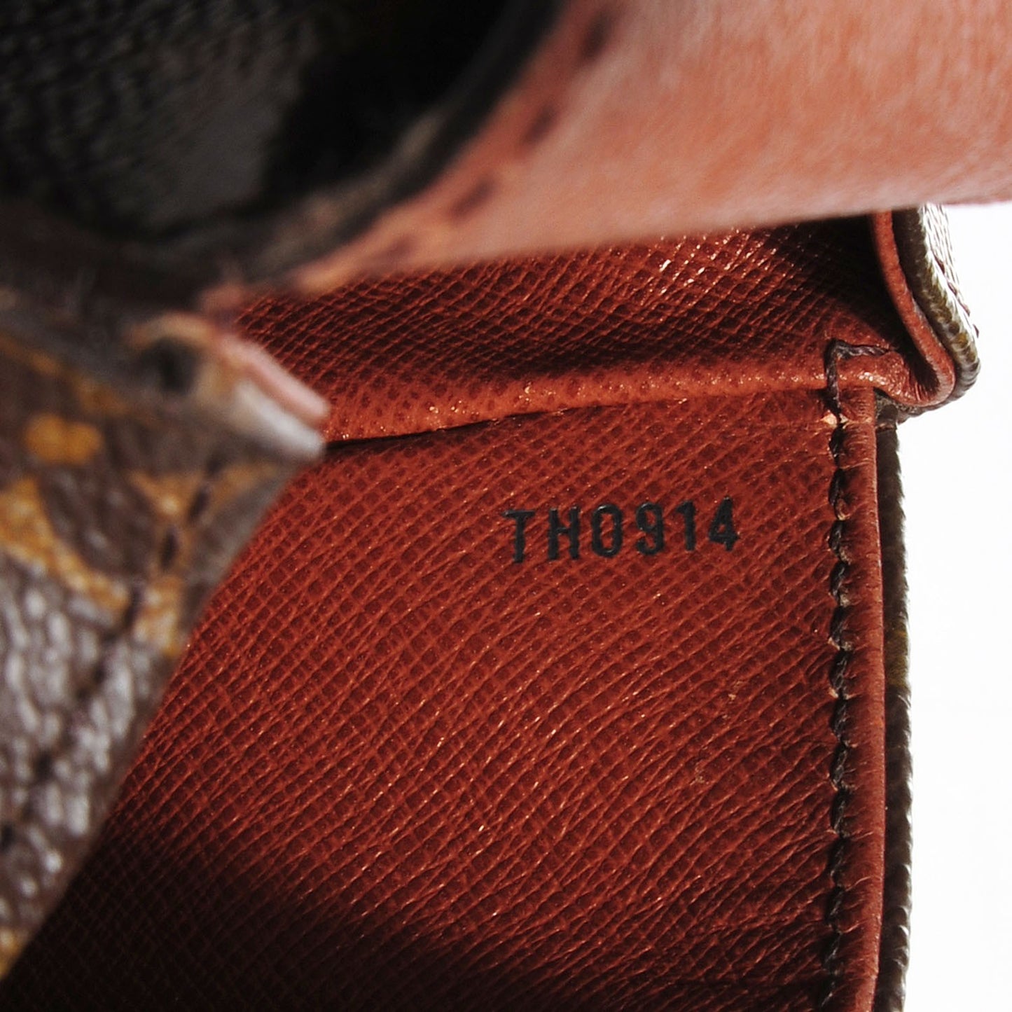 Monogram Saint Cloud 12