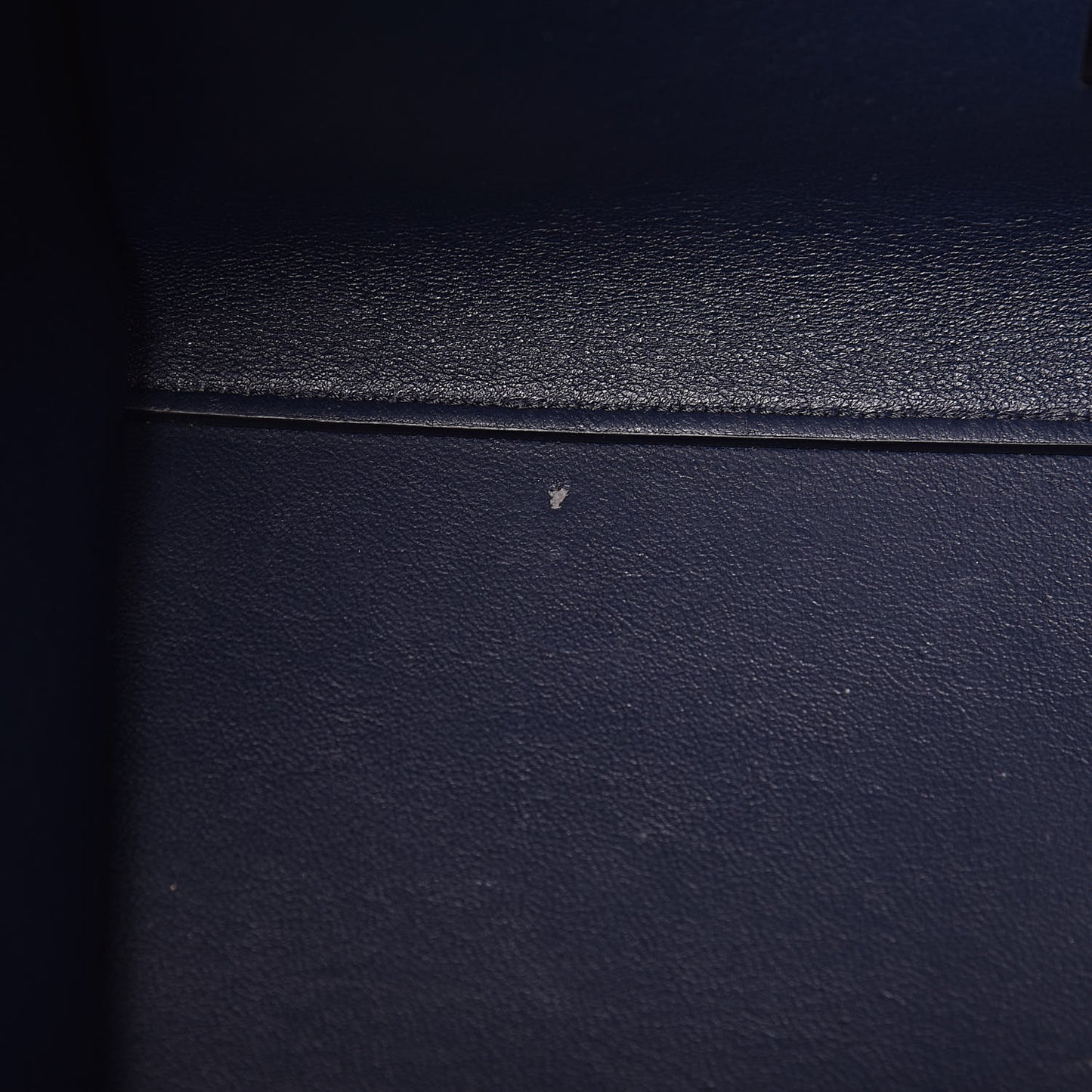 Drummed Calfskin Suede Medium Trapeze Navy