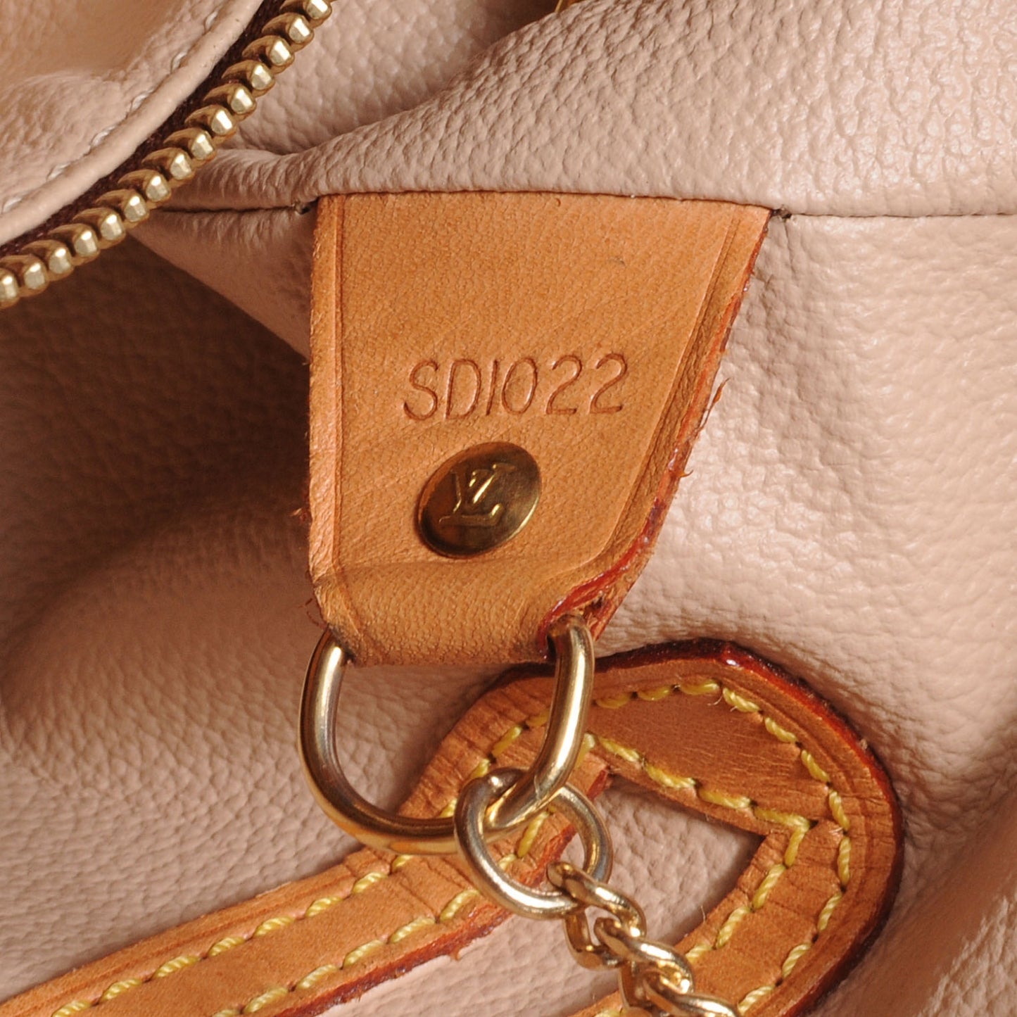 Monogram Petit Bucket 23