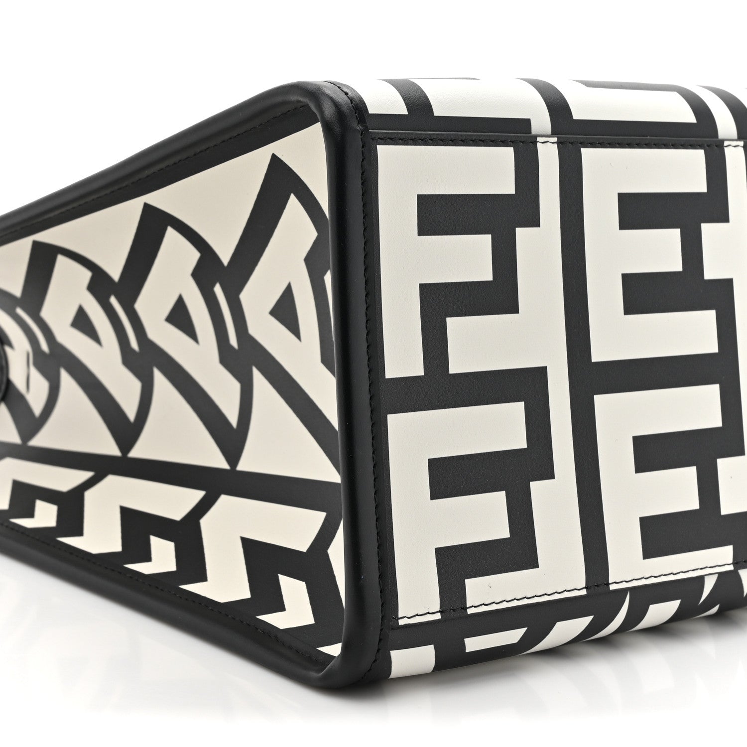 Fendi X MARC JACOBS Vitello King Logo Print Medium Fendi Sunshine Shopper Tote Black White 9 of 9