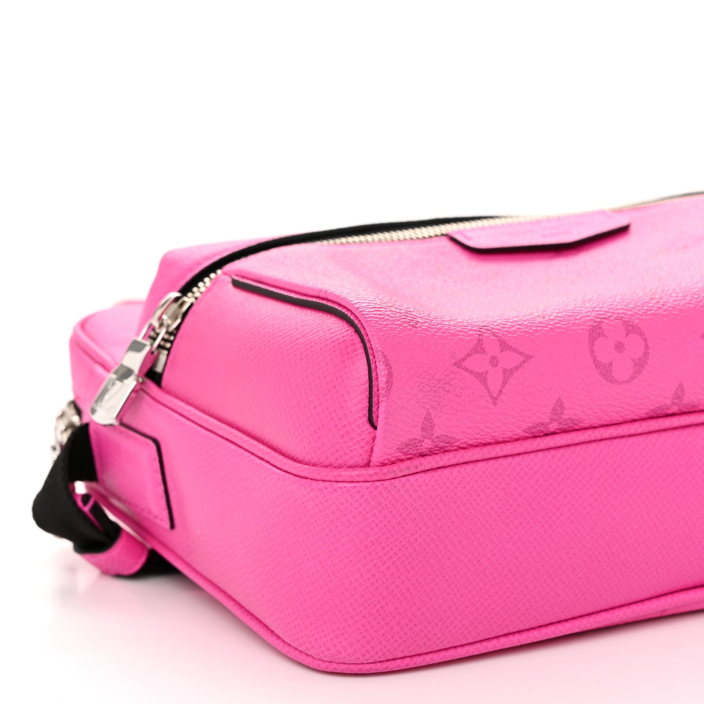 Taigarama Outdoor Messenger Fuchsia