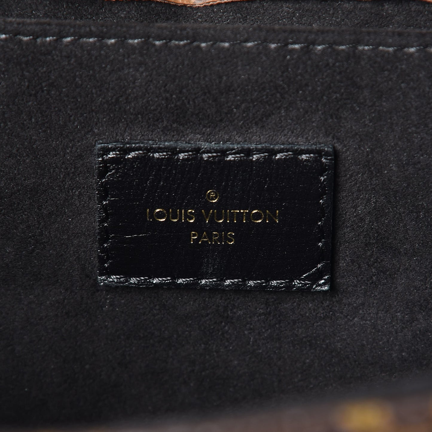 Reverse Monogram Pochette Metis