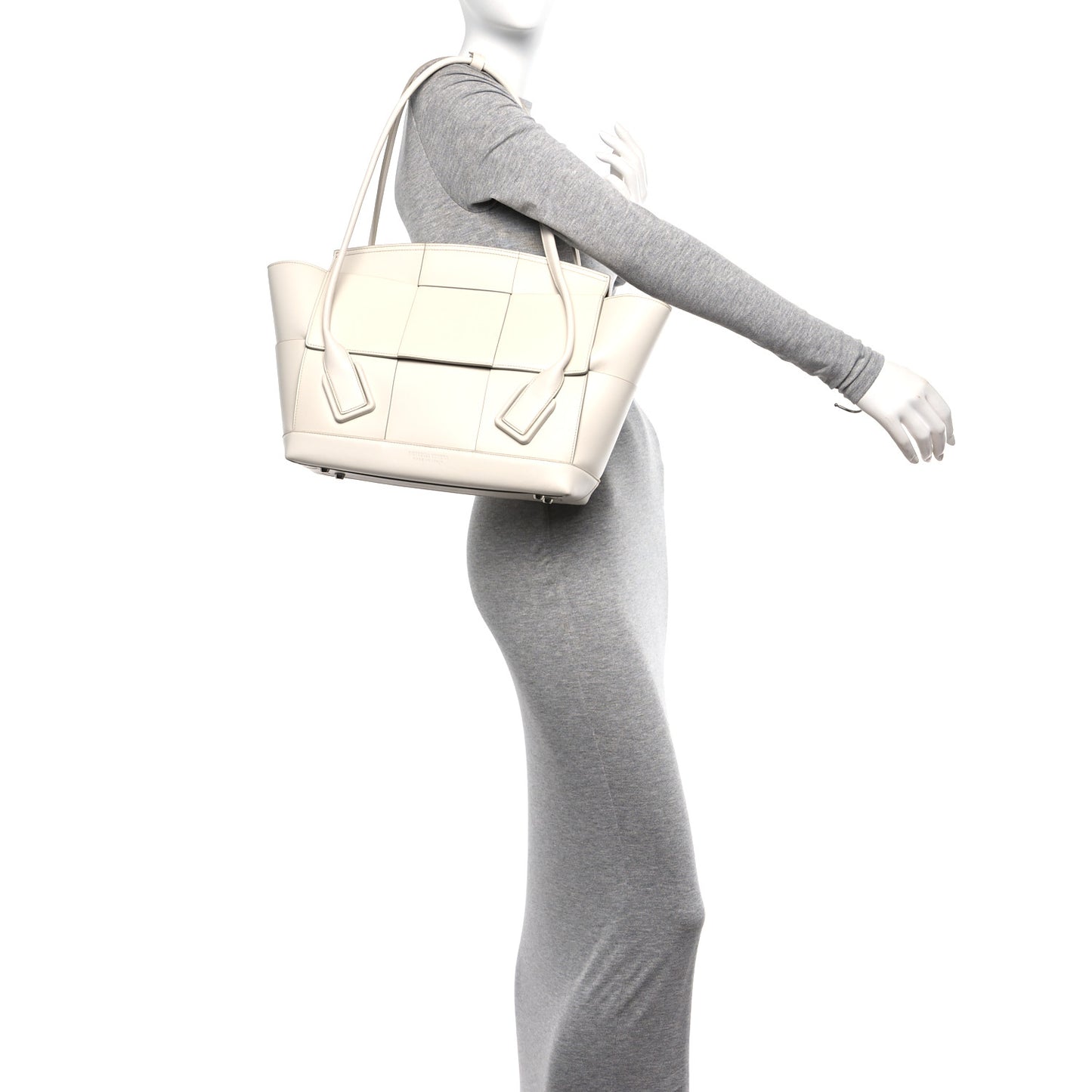 Calfskin Maxi Intrecciato Medium Arco White