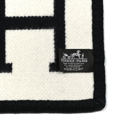 Hermes Wool Cashmere Avalon III Blanket Ecru Black 3 of 3