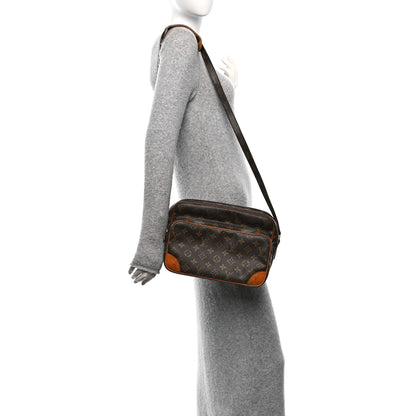 Louis Vuitton Monogram Nil 28 2 of 11