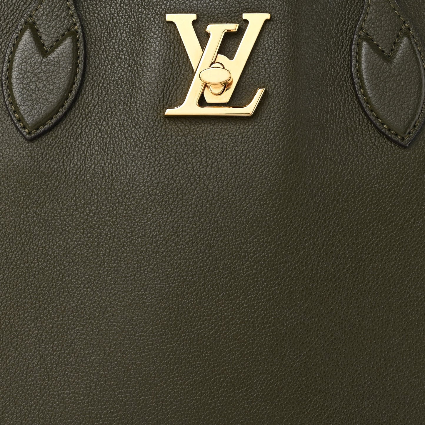 Grained Calfskin Lockme Shopper Kaki