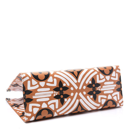 Louis Vuitton Monogram Giant Crafty Onthego GM Crème Caramel 3 of 10