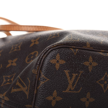 Louis Vuitton Monogram Neverfull MM 16 of 29