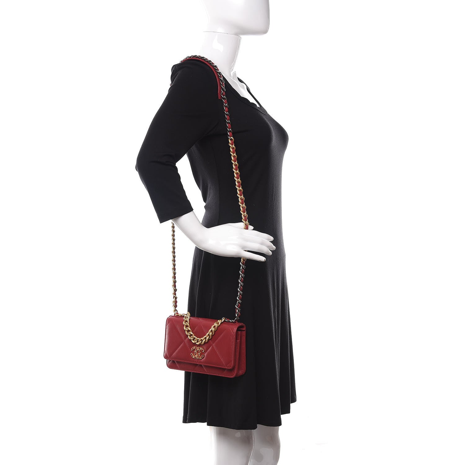 Chanel Goatskin Quilted 19 Wallet On Chain WOC Red 2 of 13